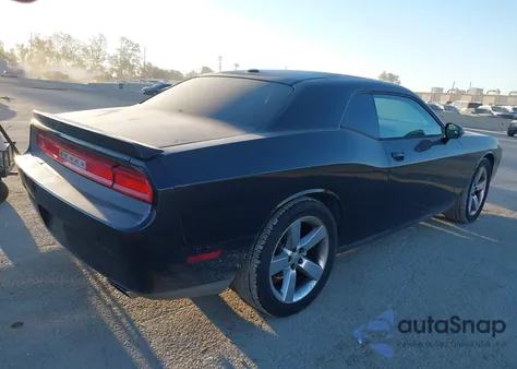 2011 Dodge Challenger z USA, uszkodzony, nr VIN 2B3CJ4DG9BH571060
